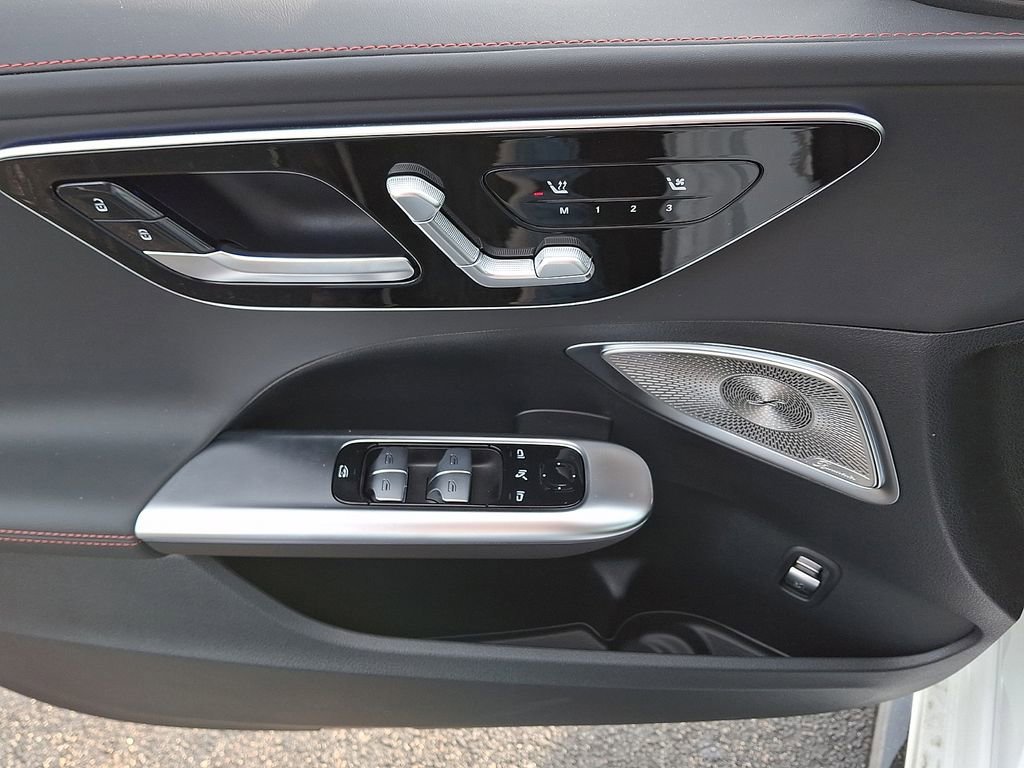 New 2026 Polar White Mercedes-Benz C 43 AMG® image 37