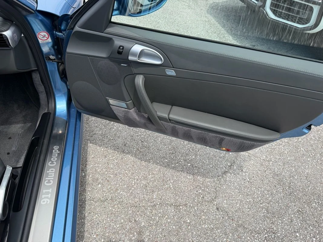 Used 2006 Blue Porsche Club Coupe image 30