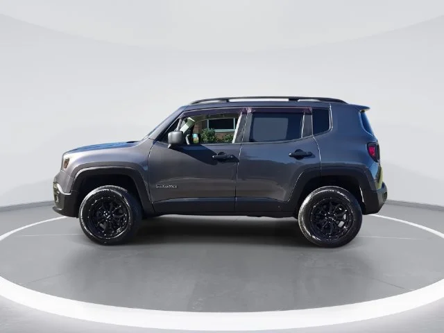 Used 2018 Gray Jeep Sport image 5