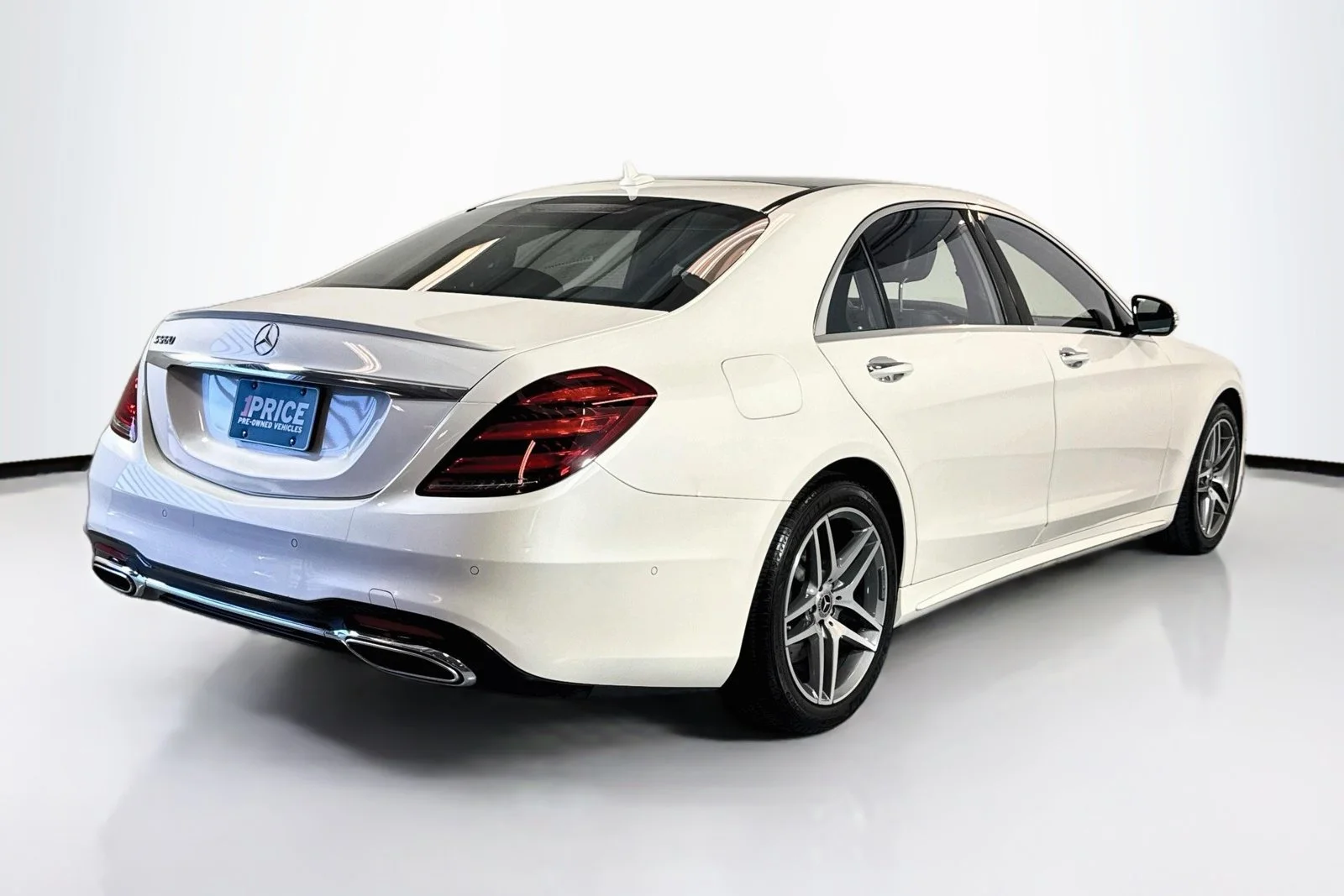 Used 2019 Designo Diamond White Mercedes-Benz S 560 image 5