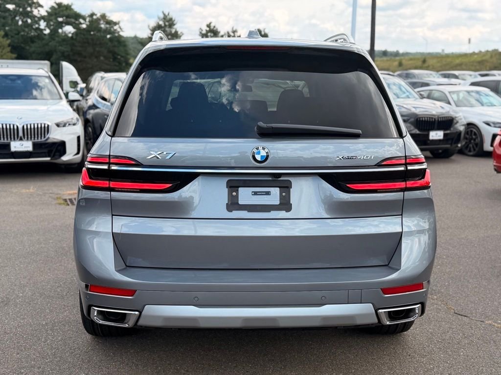 New 2027 Skyscraper Grey Metallic BMW xDrive40i image 4