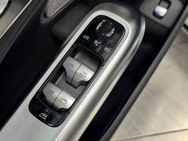 2026 Mercedes-Benz E-Class E350 - Photo 41