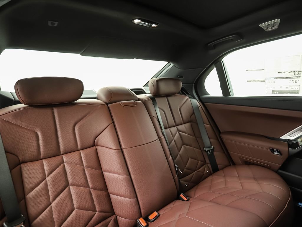 New 2026 Black Sapphire Metallic BMW 740i xDrive image 29