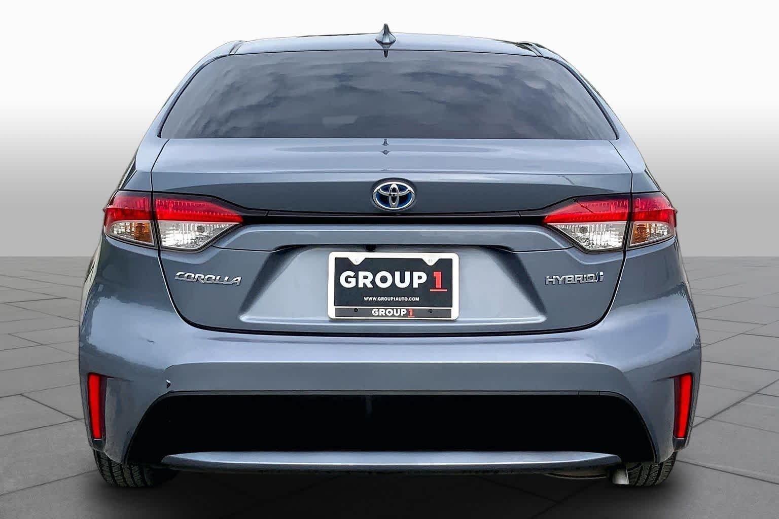 Used 2022 Celestite Toyota Hybrid LE image 5