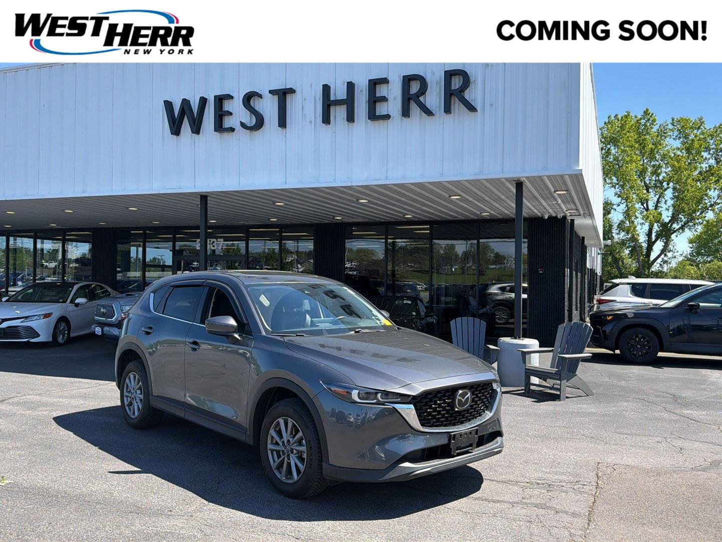 2023 Mazda CX-5 S Preferred package Auto AWD's photo