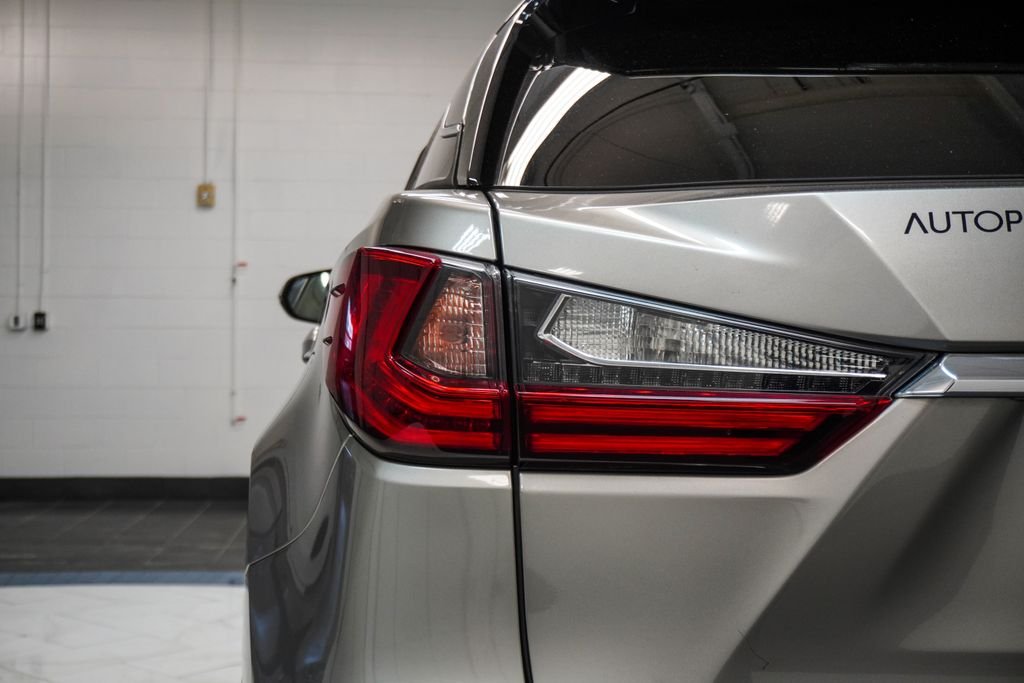 Used 2019 Silver Lexus 350 image 40