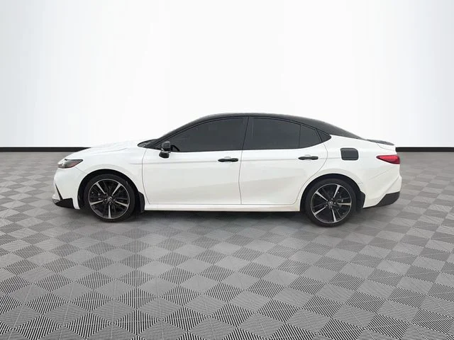 Used 2025 White Toyota LE image 4