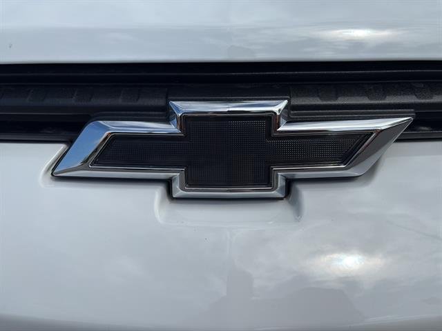 New 2026 Summit White Chevrolet LT image 11
