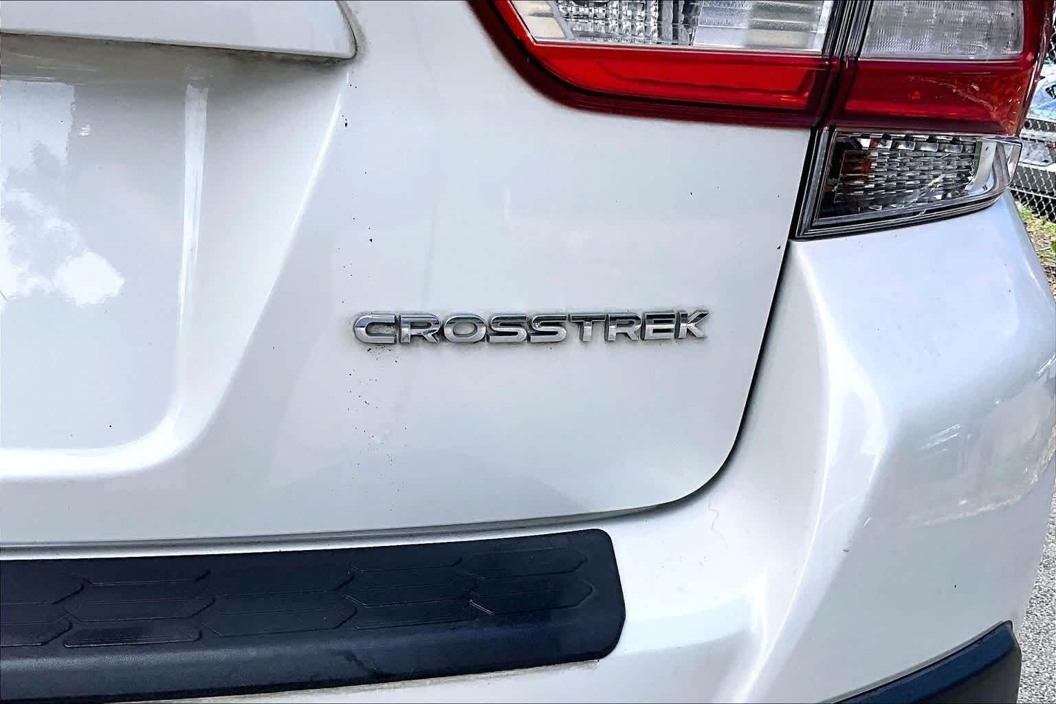 Used 2019 Crystal White Pearl Subaru Premium image 10