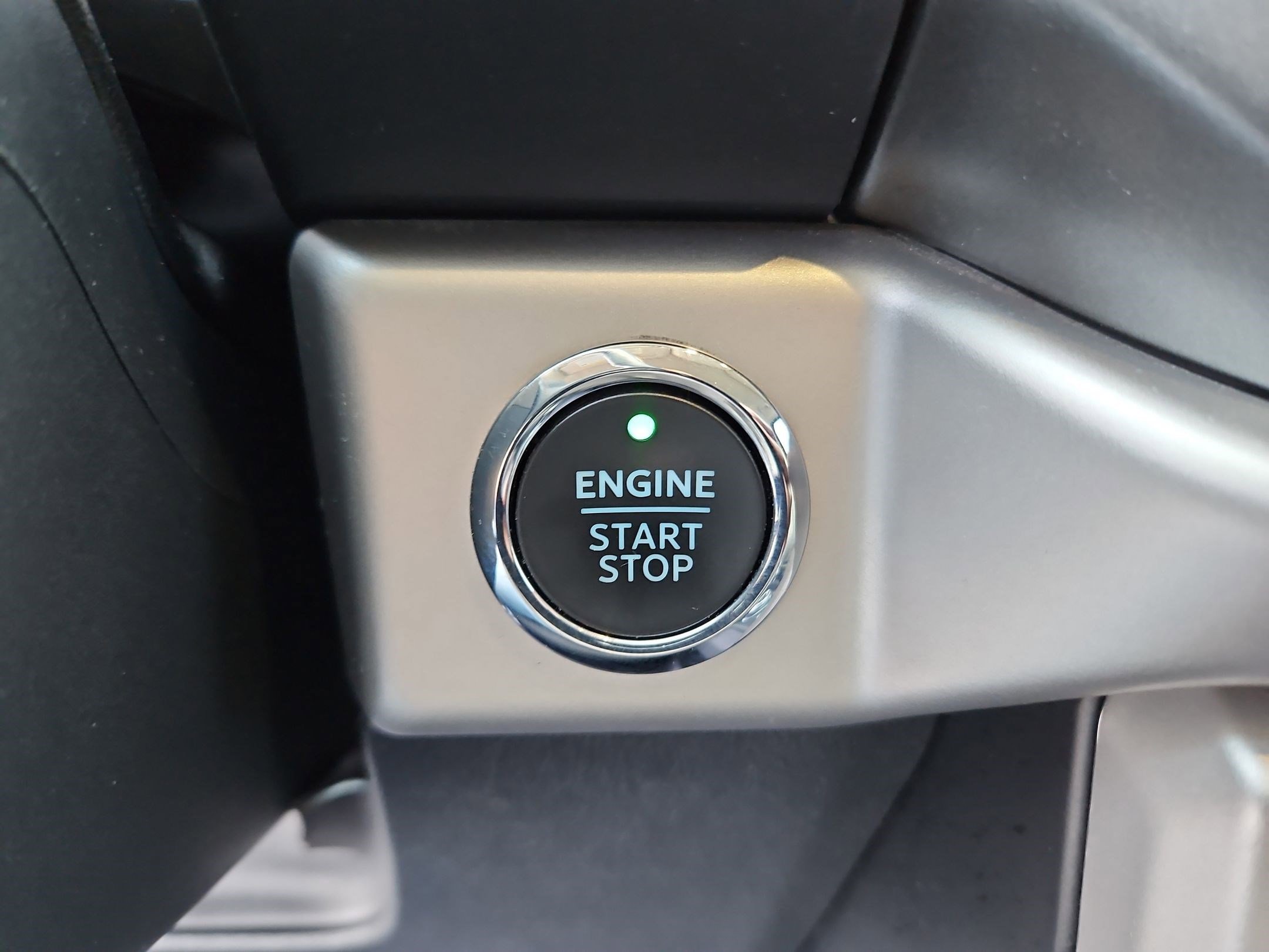 Certified Used 2024 Blue Ford XLT image 19