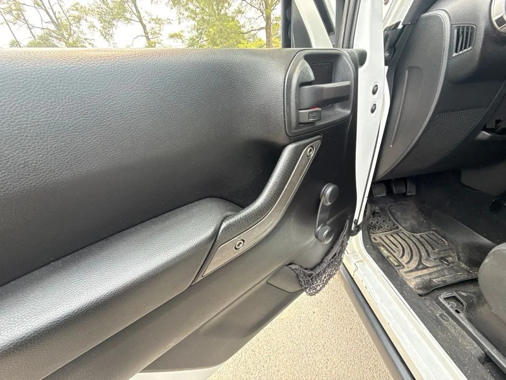 Used 2013 White Jeep Sport image 18