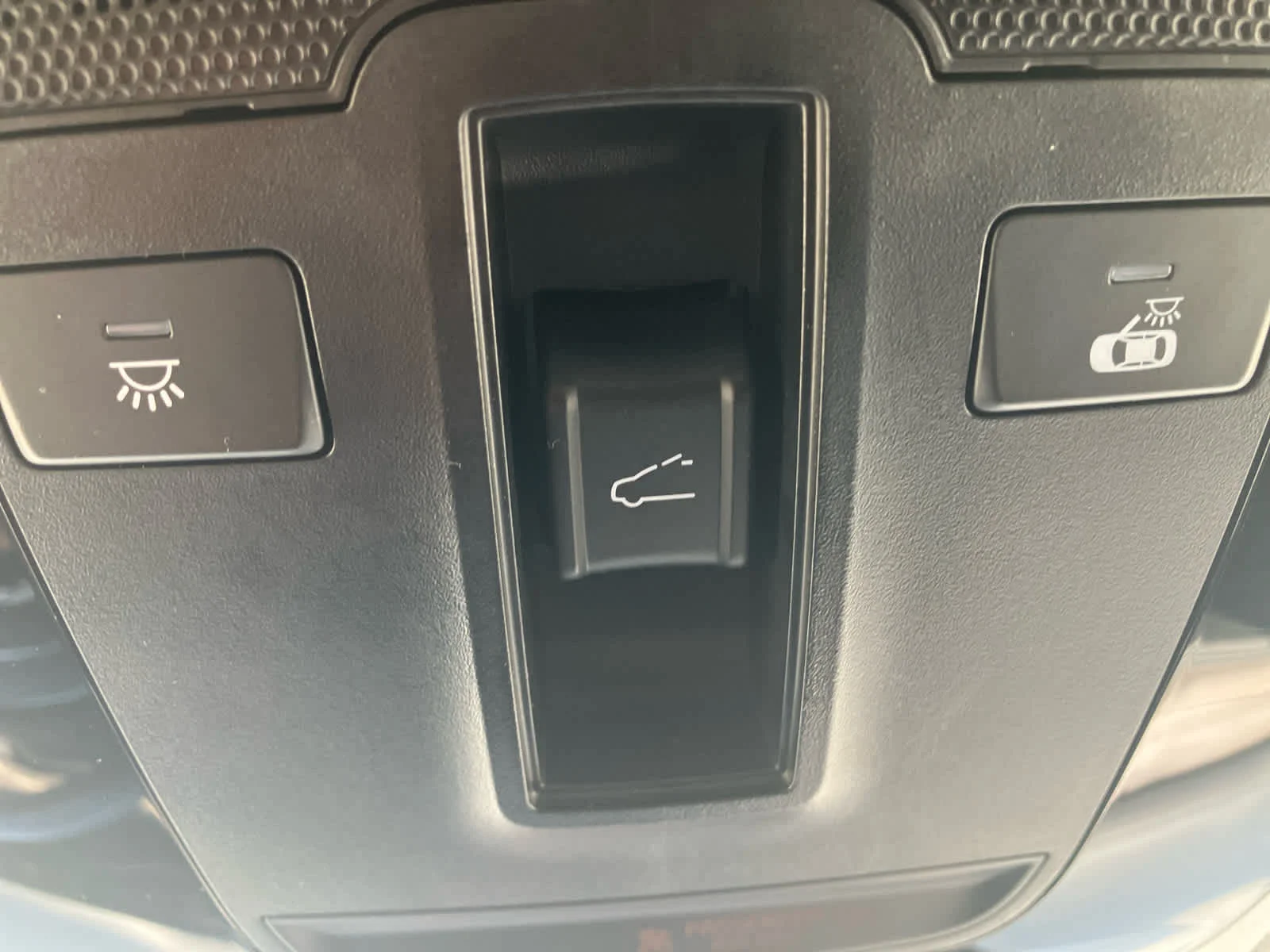 Used 2023 Wolf Gray Kia X-Line S image 19