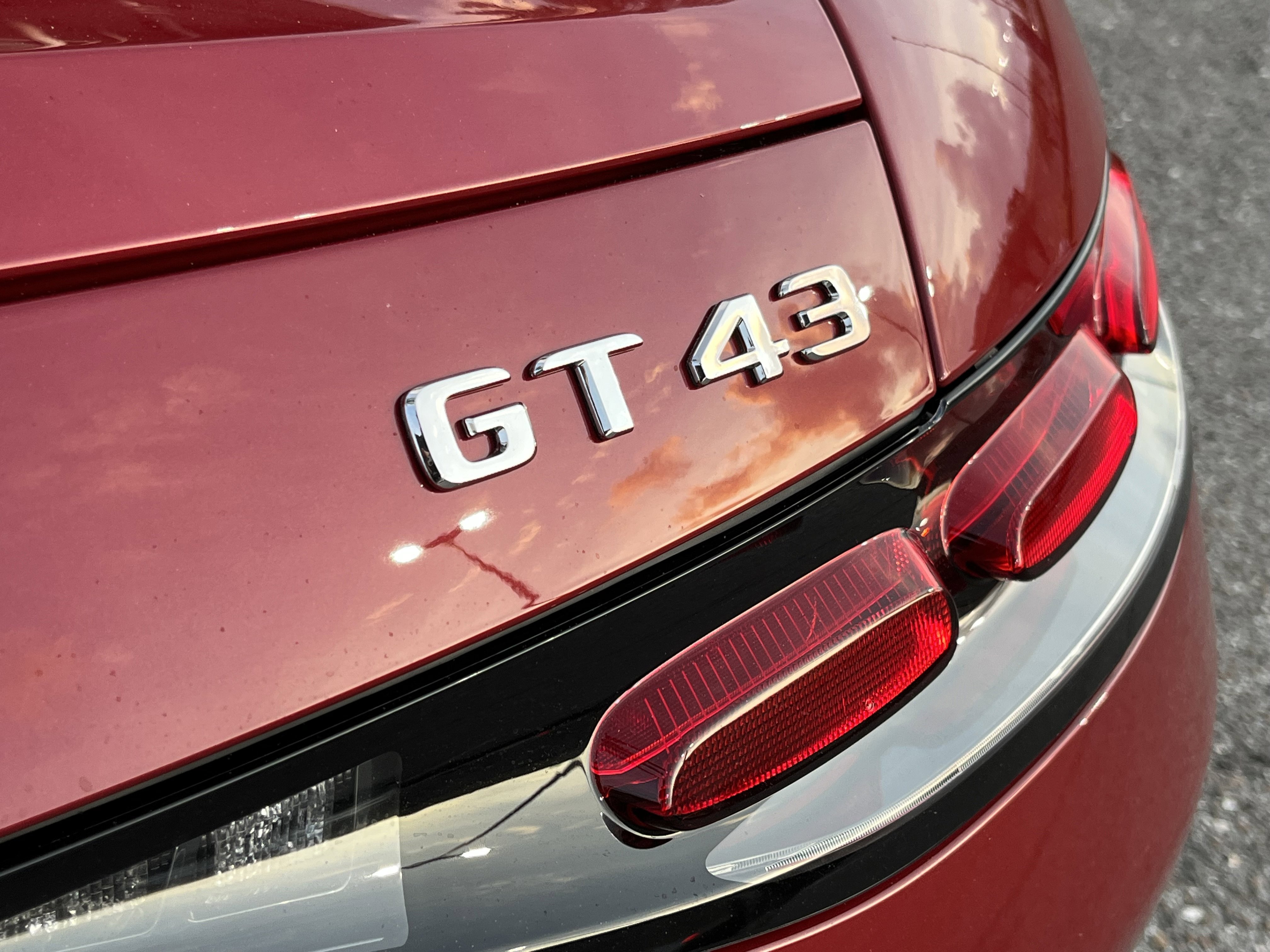 New 2026 MANUFAKTUR Patagonia Red Metallic Mercedes-Benz AMG® GT 43 image 6