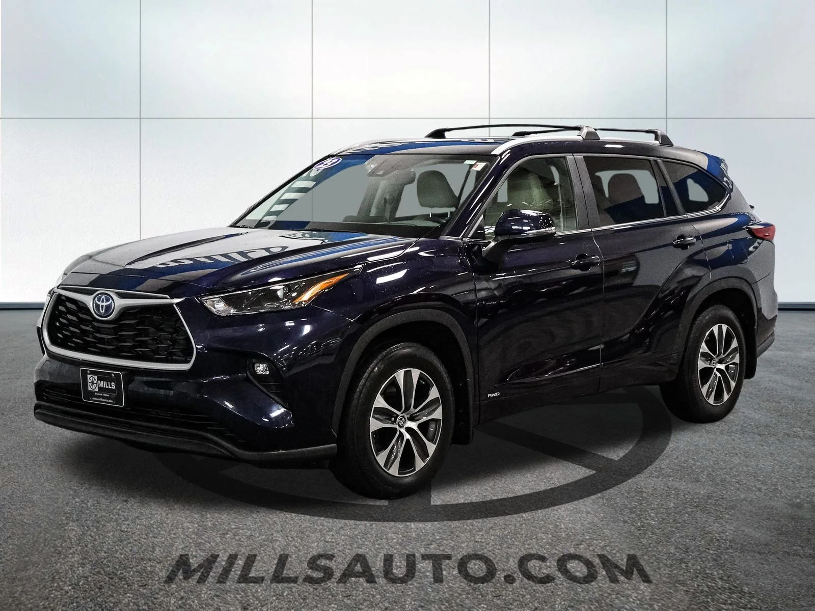 Used 2023 Toyota Highlander XLE with VIN 5TDKBRCHXPS123191 for sale in Baxter, Minnesota