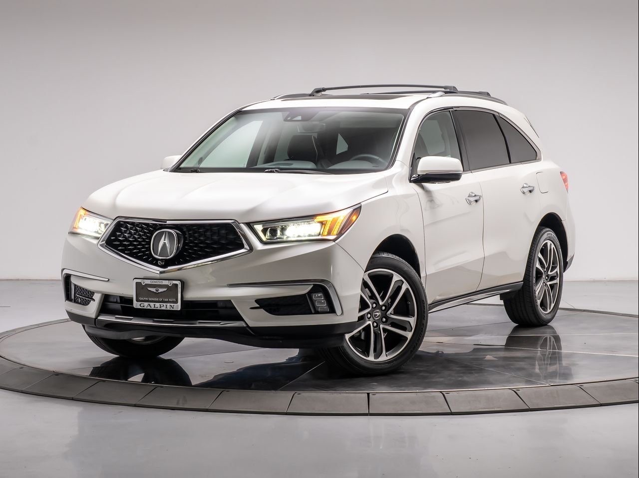 2017 Acura MDX w/Advance and Entertainment Package's photo