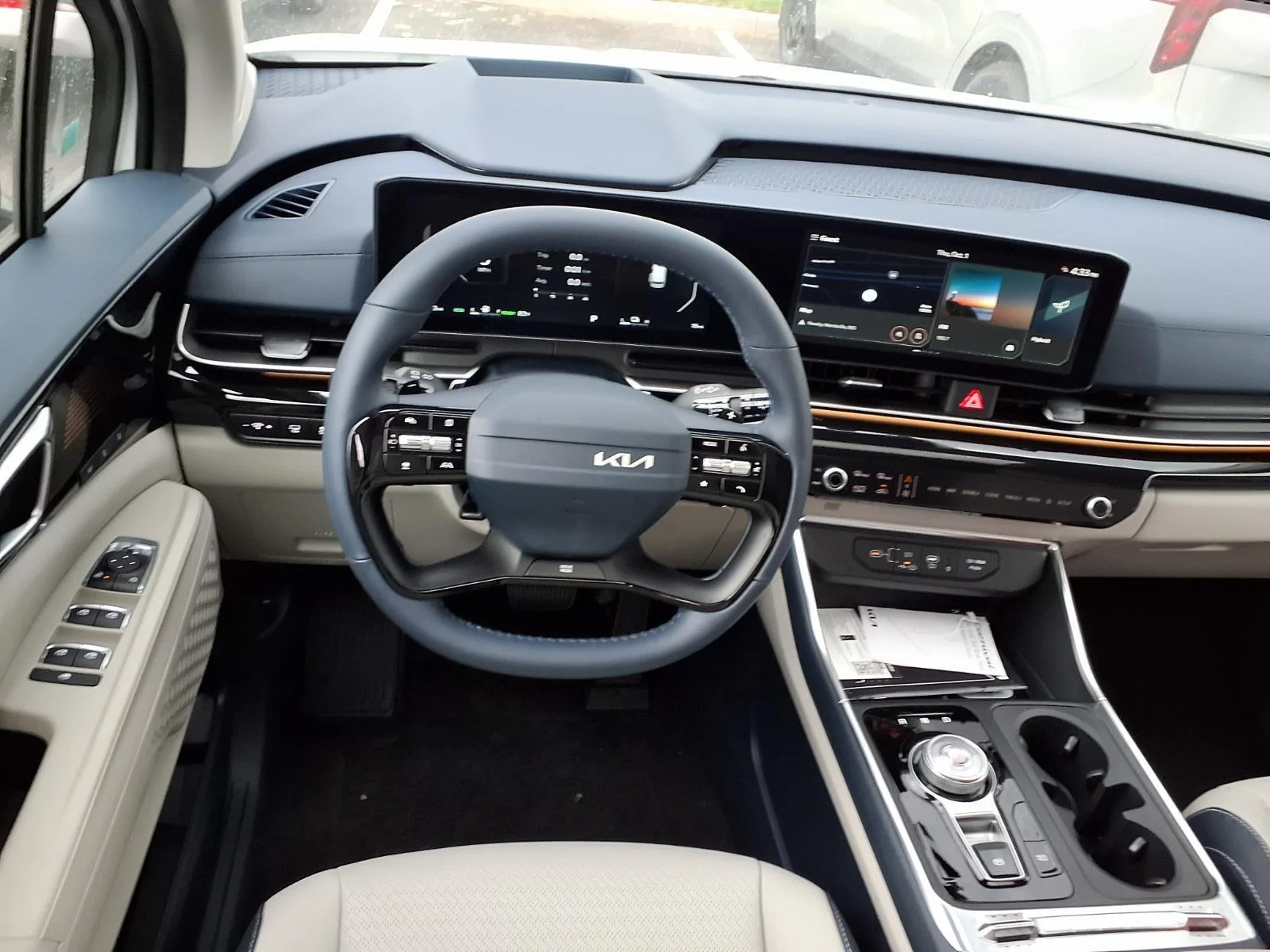 New 2027 Snow White Pearl Kia SX Prestige image 3