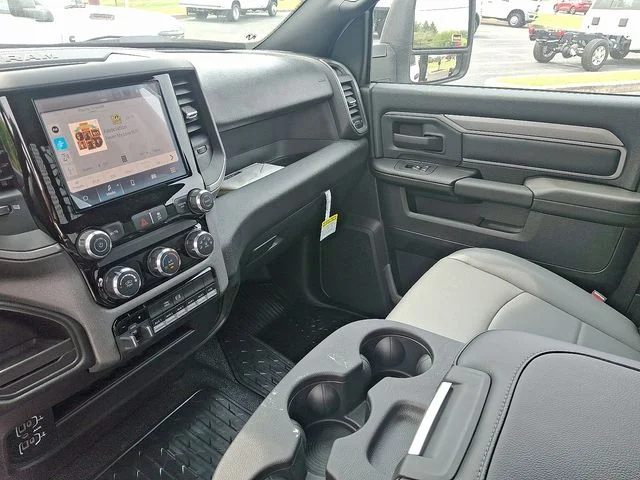 New 2025 White Ram Tradesman image 11