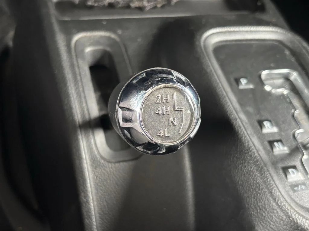 Used 2018 Gray Jeep Unlimited Sport image 26