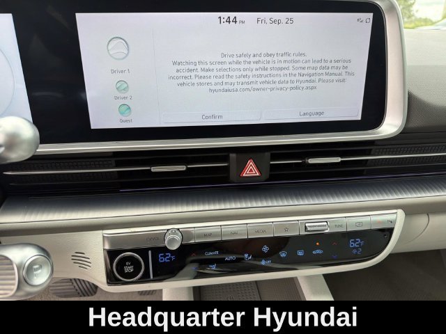 Used 2024 Silver Hyundai SEL image 26