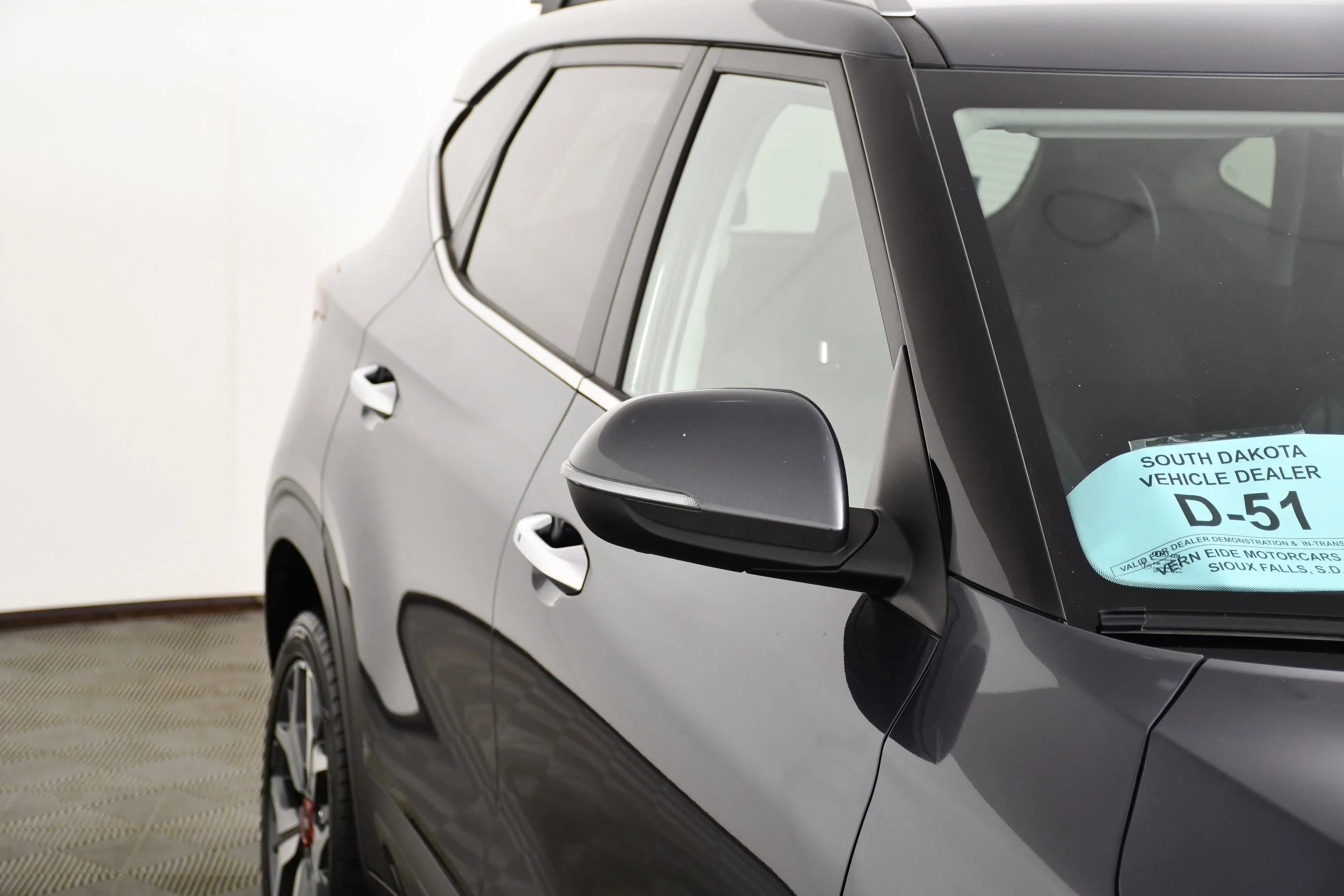 Used 2021 Gravity Gray Kia SX image 14