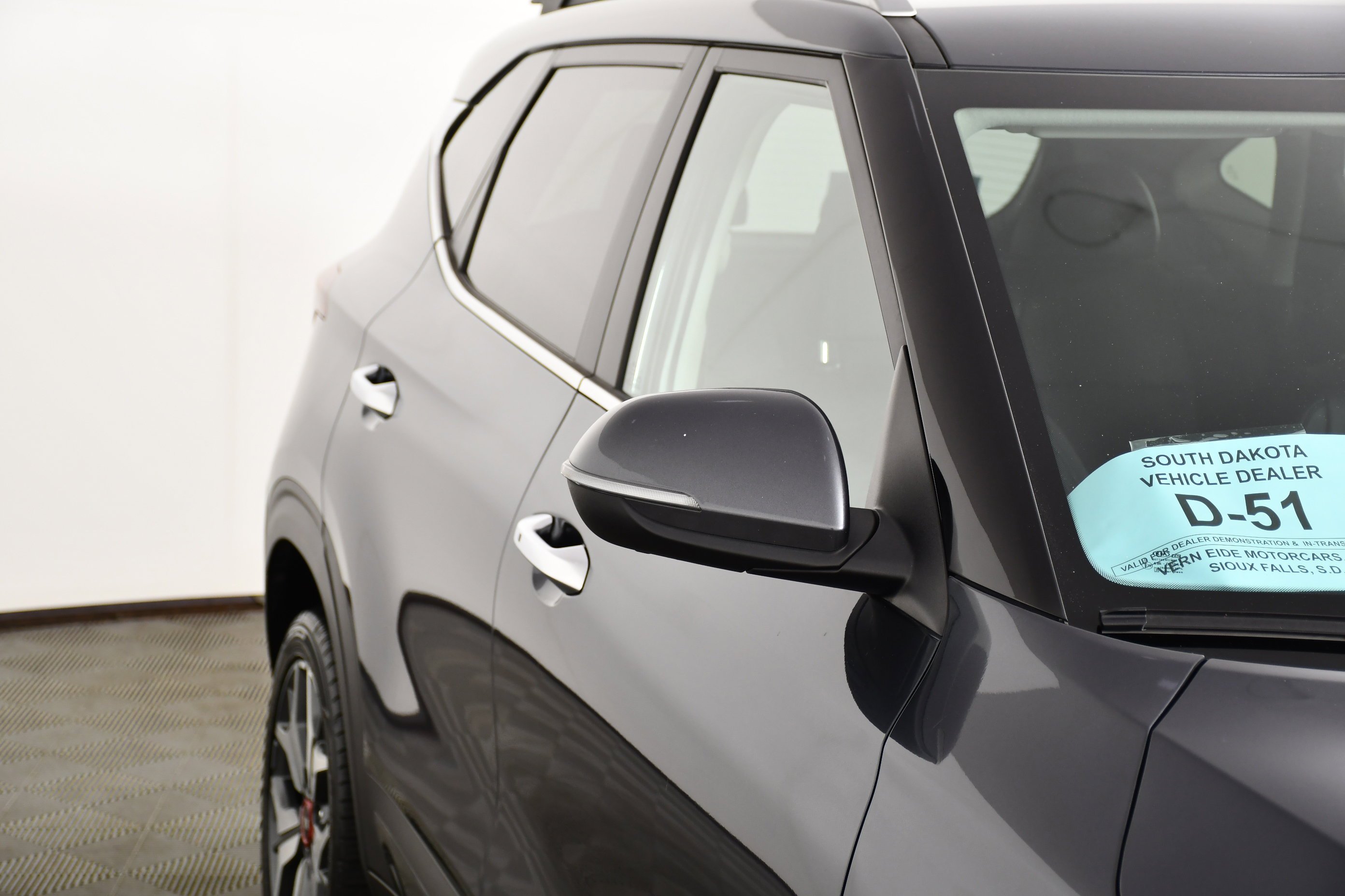 Used 2021 Gravity Gray Kia SX image 14