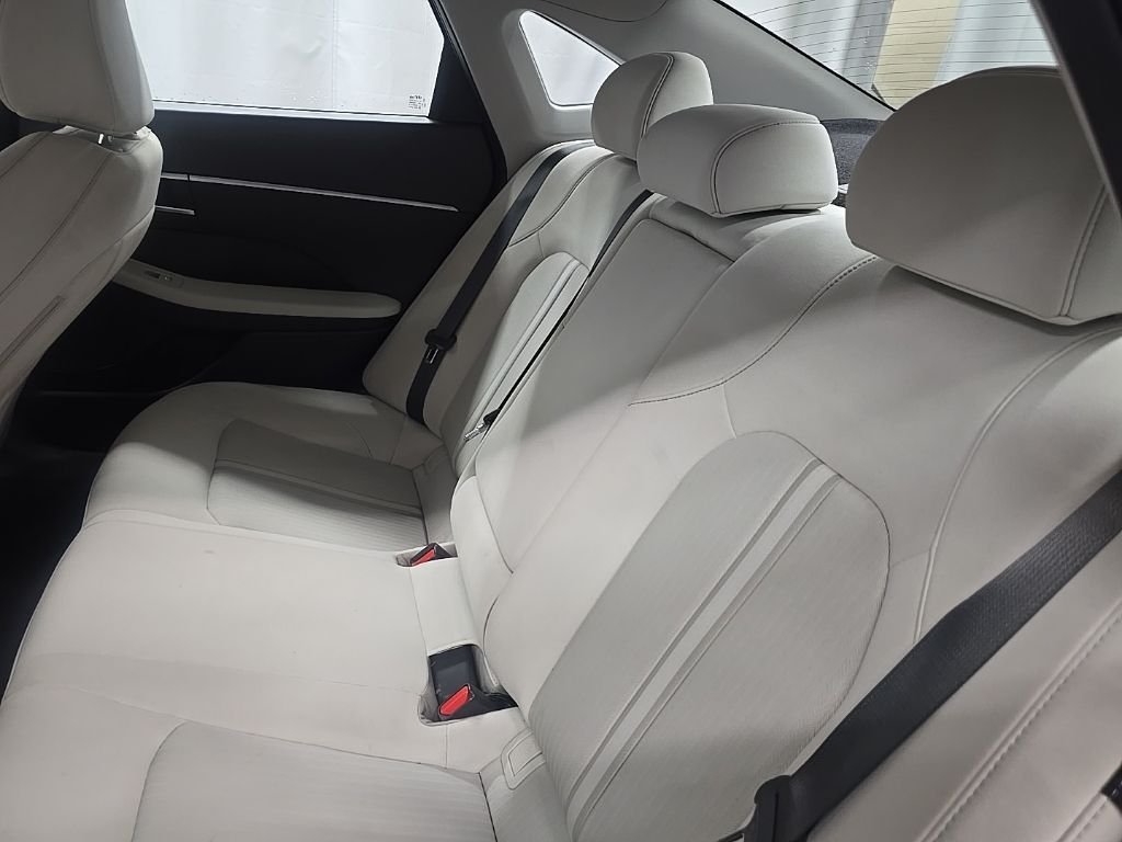 Certified Used 2025 Red Hyundai SEL image 17