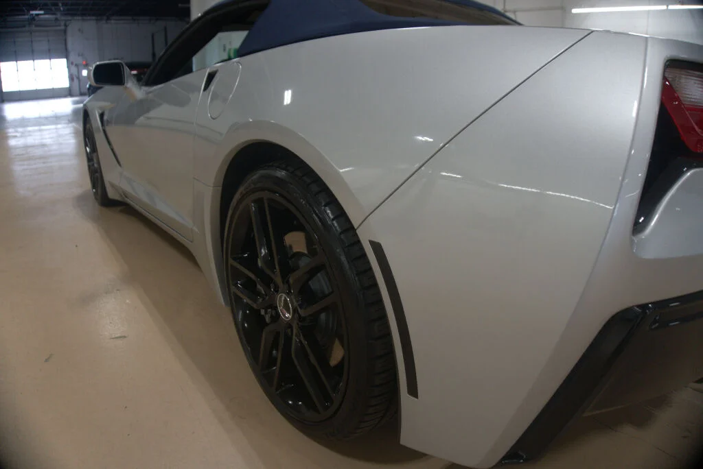 Used 2014 Blade Silver Metallic Chevrolet Stingray image 18