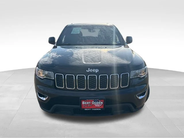 Used 2018 Black Jeep Laredo image 2