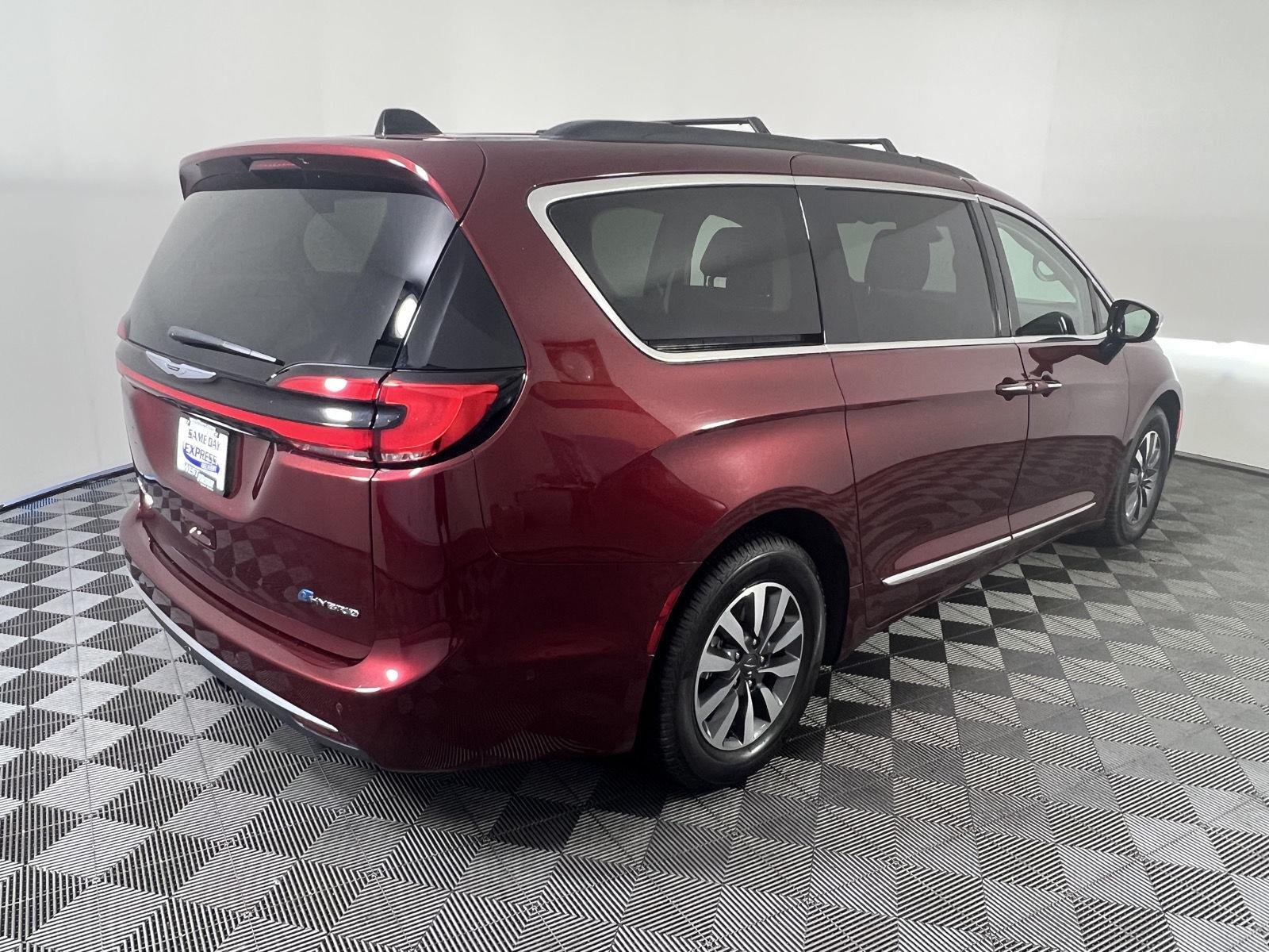 Used 2023 Velvet Red Pearlcoat Chrysler Hybrid Limited image 3