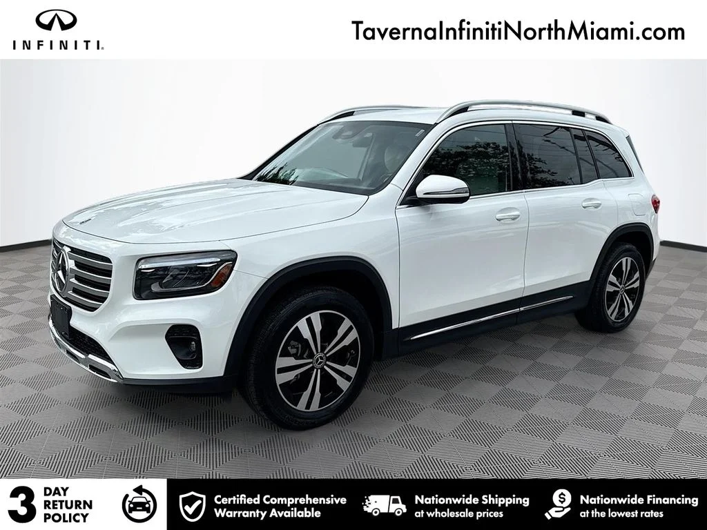 Used 2025  Mercedes-Benz GLB 250 image 1