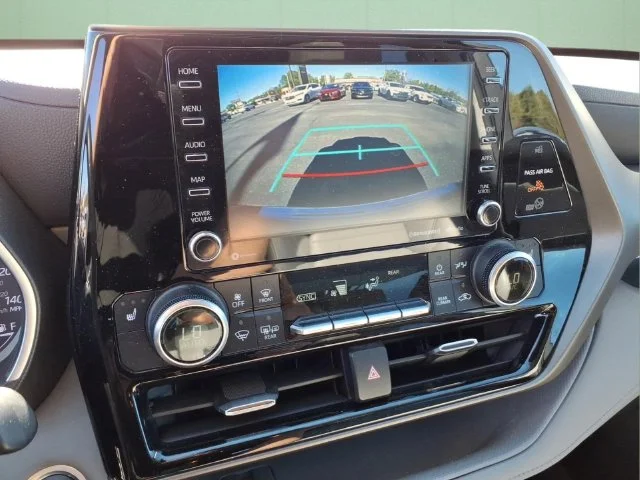 Used 2020 Gray Toyota XLE image 25