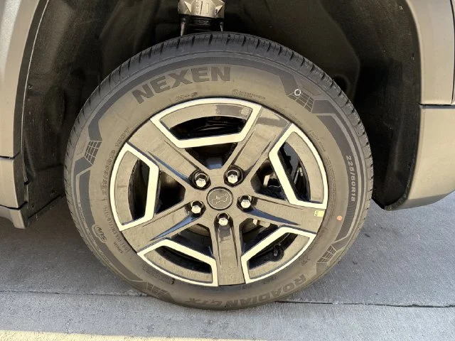 New 2026 Black Jeep Laredo image 32