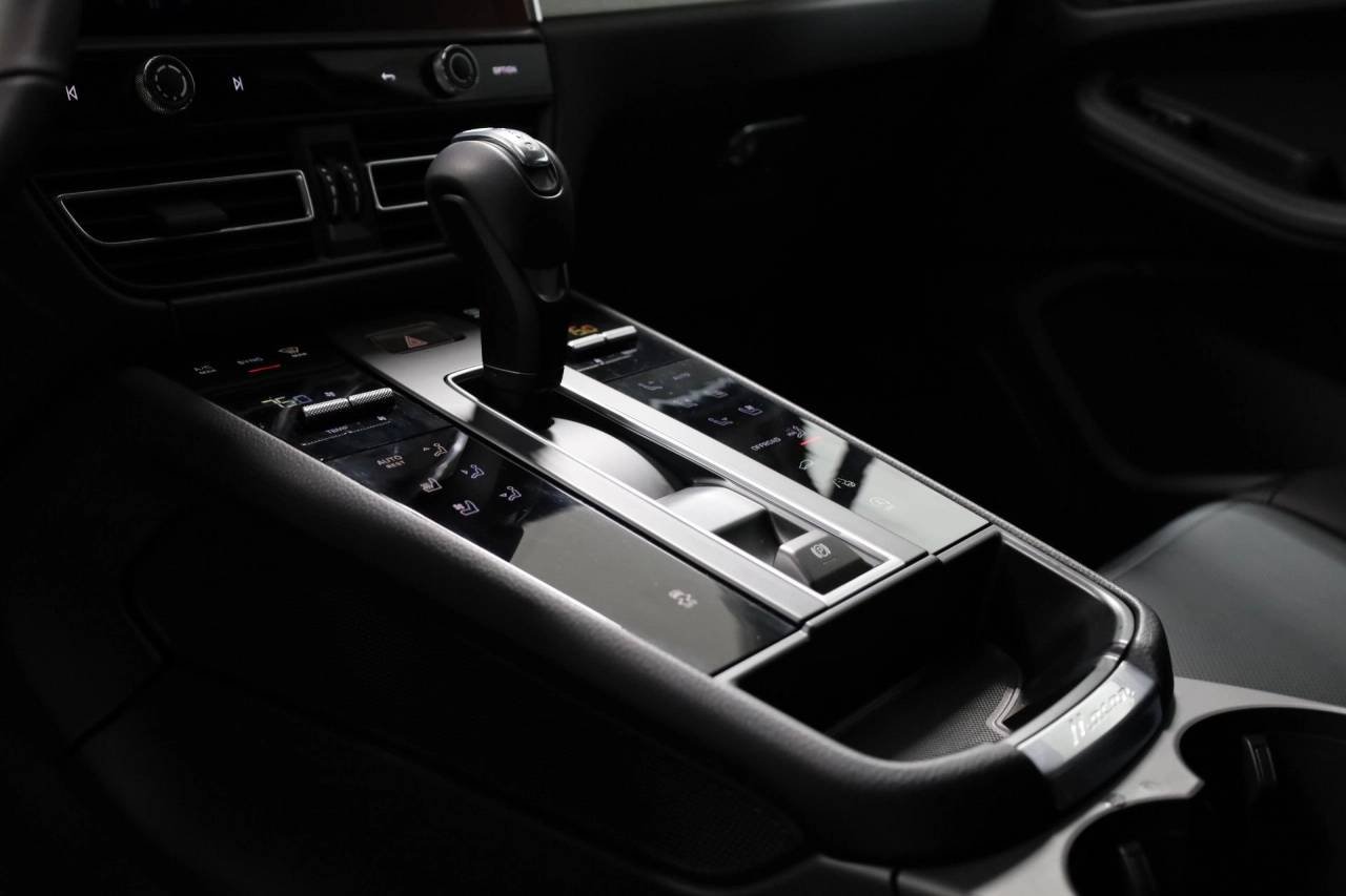 Certified Used 2026 White Porsche  image 29