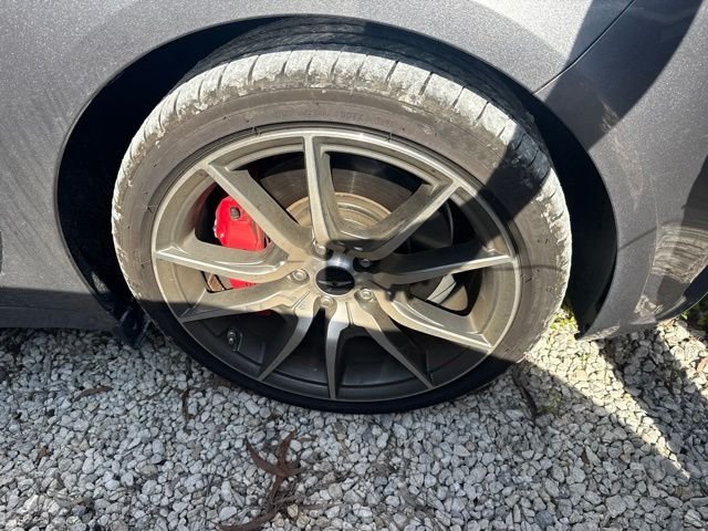 Used 2025 Silver Genesis 2.5T image 14