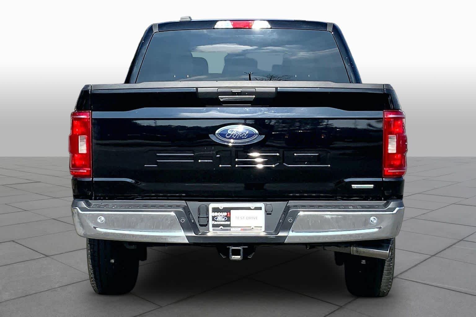 Used 2022 Agate Black Metallic Ford XLT image 12