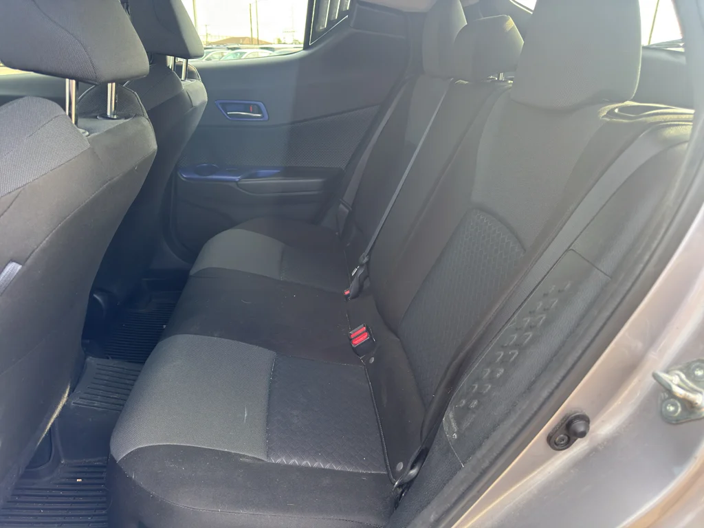 Used 2020 Silver Knockout Metallic Toyota LE image 10