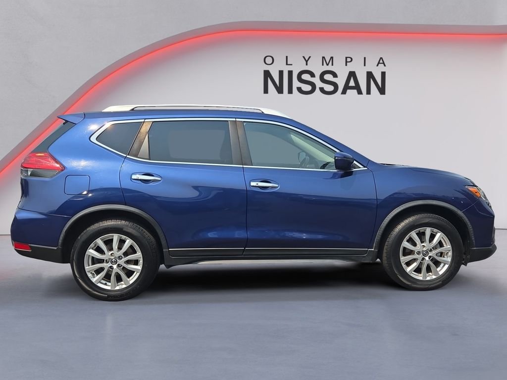 Used 2017 Blue Nissan SV image 7