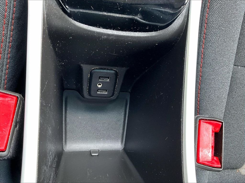 Used 2017 White Chevrolet LT image 26