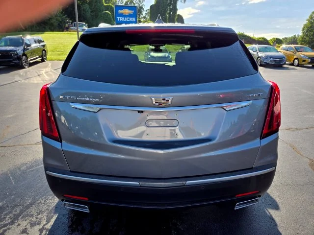 Used 2021 Gray Cadillac Luxury image 7