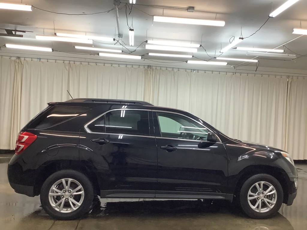 Used 2017 Mosaic Black Metallic Chevrolet LT image 5