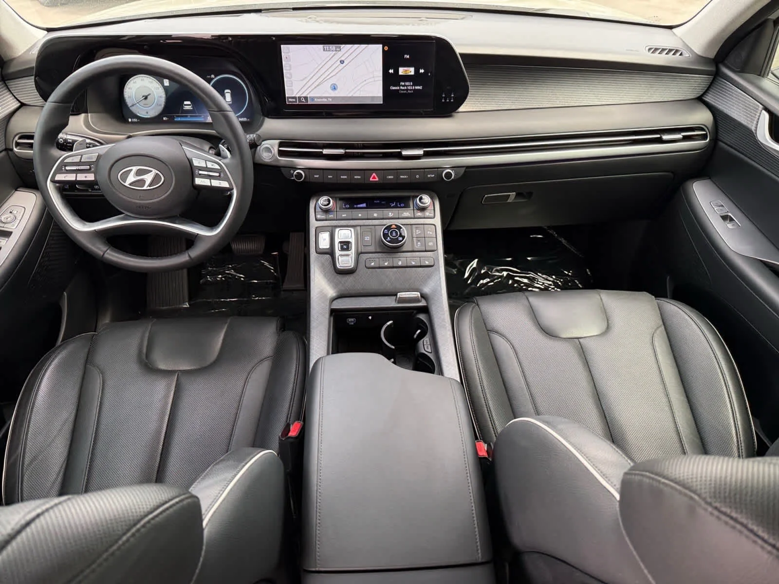 2024 Hyundai Palisade Limited - Photo 12