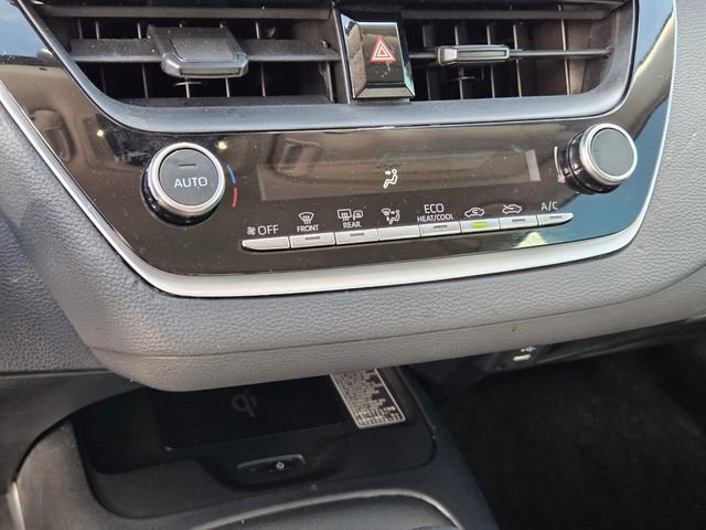2025 Toyota Corolla LE - Photo 22