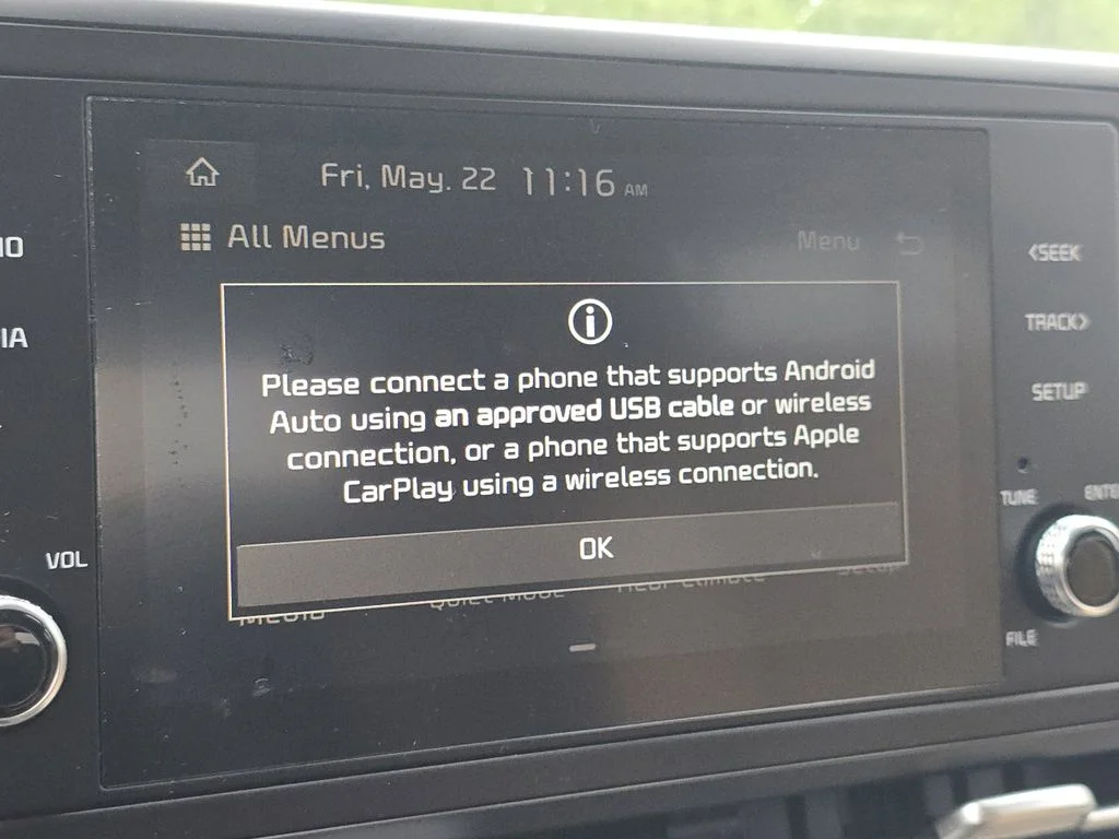 Used 2023 Red Kia LX Seat Package image 3