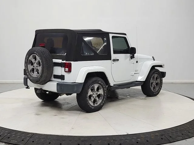 Used 2016 White Jeep Sahara image 7
