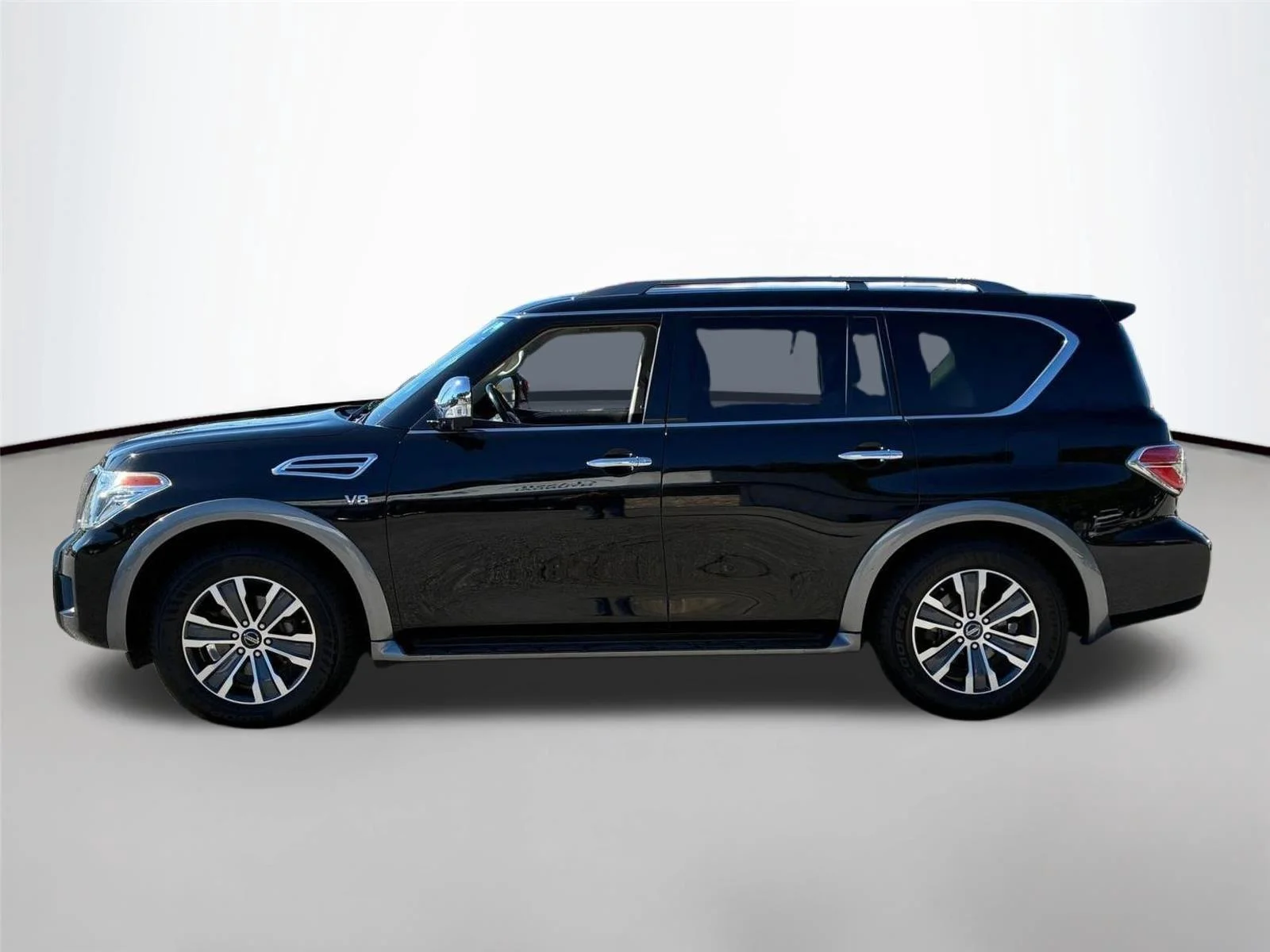 Used 2020 Super Black Nissan SL image 8