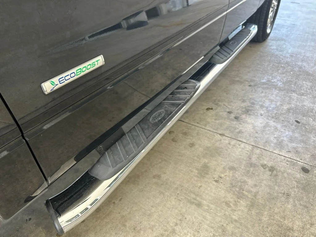 Used 2013 Black Ford XLT image 17