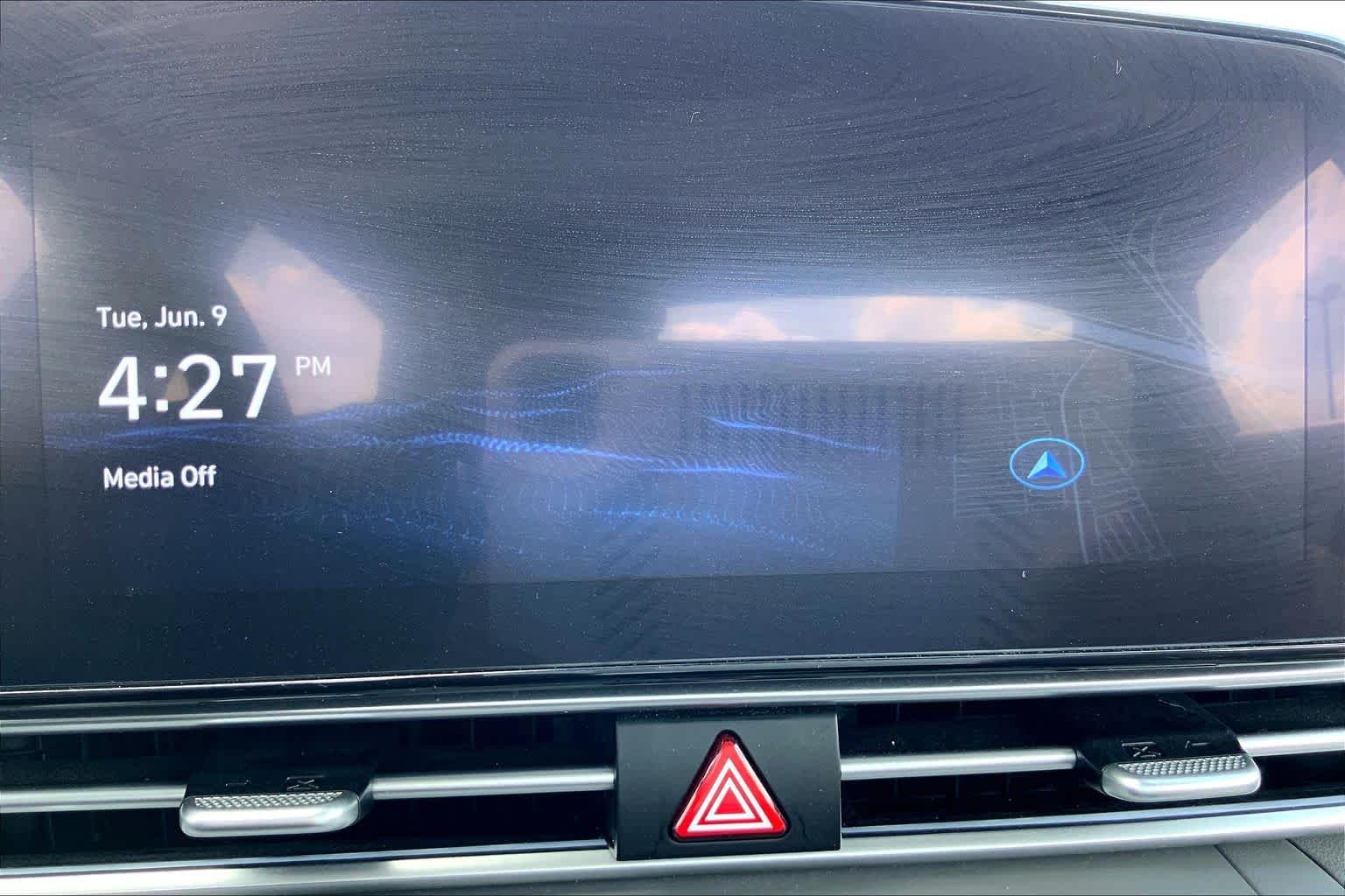 Used 2024 Abyss Black Hyundai SEL image 35