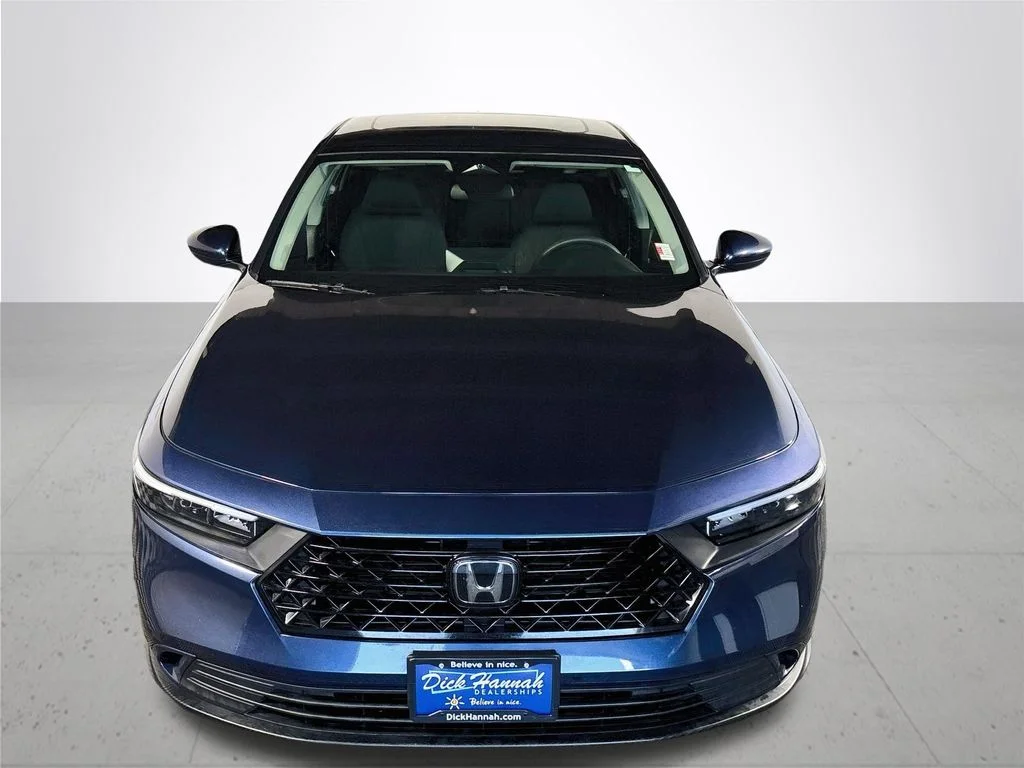 Used 2024 Canyon River Blue Metallic Honda EX image 3