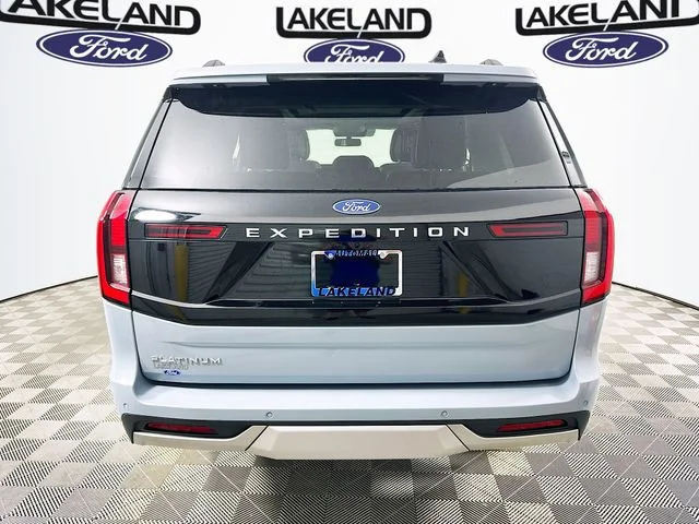 New 2026 Gray Ford Platinum image 4