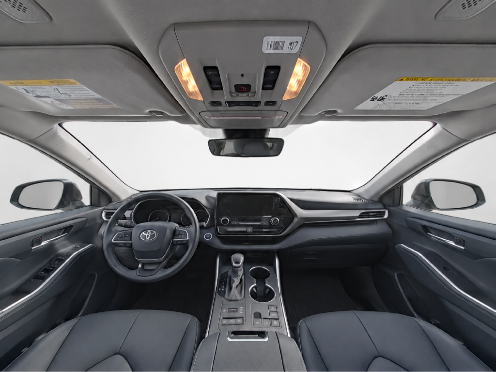Used 2024  Toyota XLE image 13